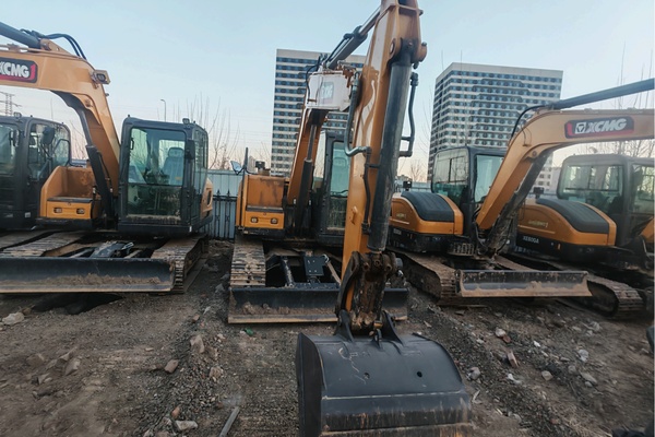 徐州市出售转让二手不详小时2024年徐工XE75G挖掘机