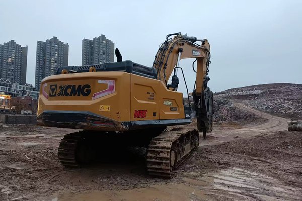 徐州市出售转让二手不详小时2020年徐工XE600DK挖掘机