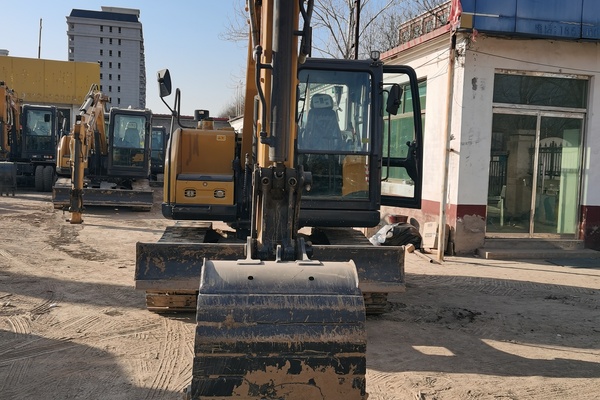 徐州市出售转让二手不详小时2024年徐工XE75G挖掘机