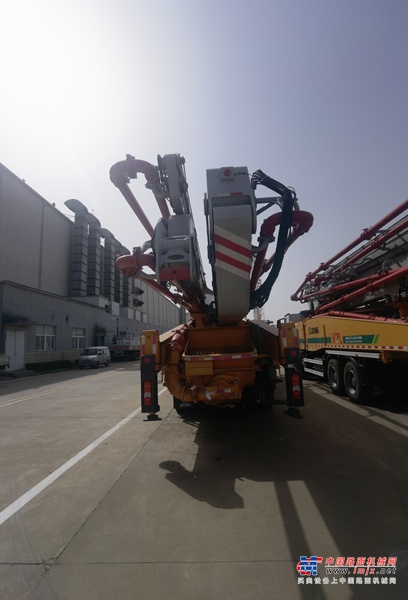 徐州市出售转让二手不详小时2023年徐工HB62V泵车