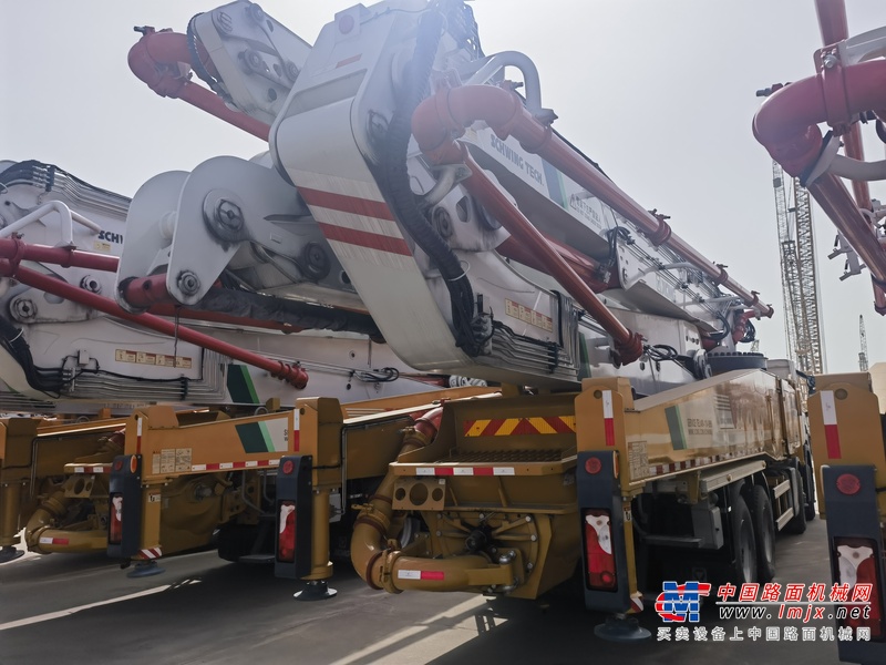 徐州市出售转让二手不详小时2024年徐工HB62V泵车