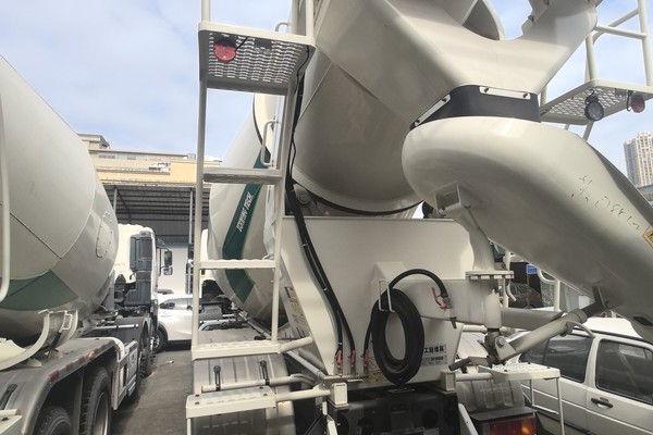 徐州市出售转让二手不详小时2021年徐工G4802B搅拌运输车