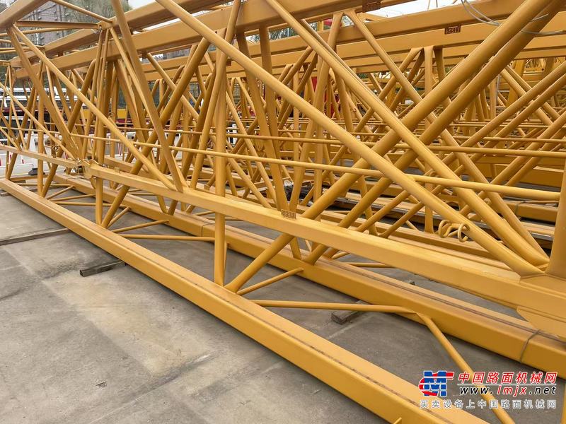 徐州市出售转让二手不详小时2024年徐工XGT7528A-18S1塔式起重机