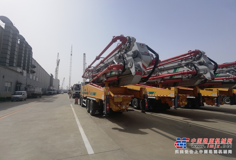 徐州市出售转让二手不详小时2020年徐工HB62V泵车
