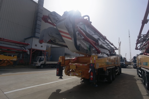 徐州市出售转让二手不详小时2020年徐工HB62V泵车