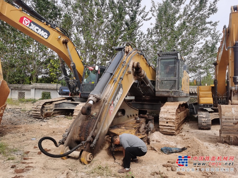徐州市出售转让二手不详小时2021年徐工XE690DK挖掘机