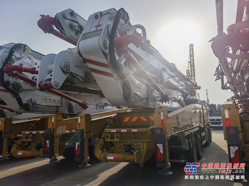 徐州市出售转让二手不详小时2021年徐工HB62V泵车