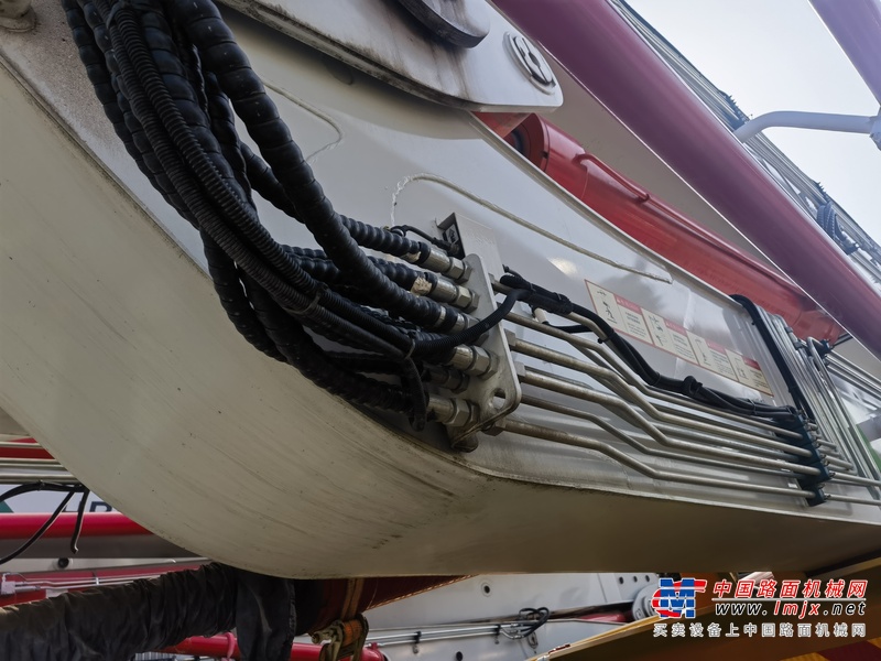 徐州市出售转让二手不详小时2021年徐工HB62V泵车
