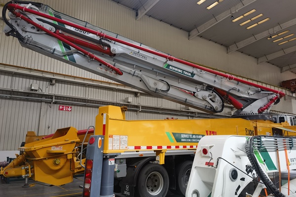 徐州市出售转让二手不详小时2022年徐工HB60V泵车