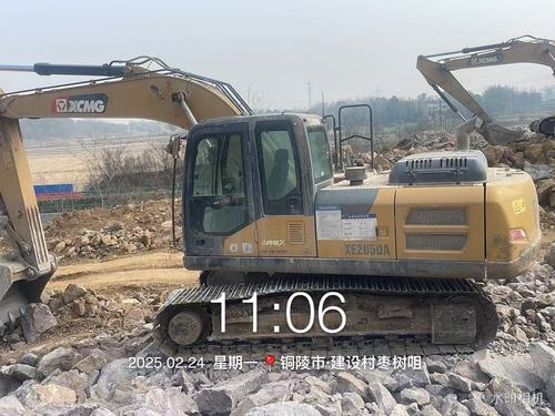 徐州市出售转让二手不详小时2021年徐工XE205DA挖掘机