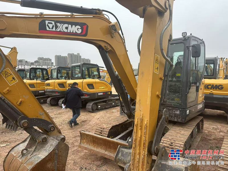 徐州市出售转让二手不详小时2023年徐工XE60GA挖掘机