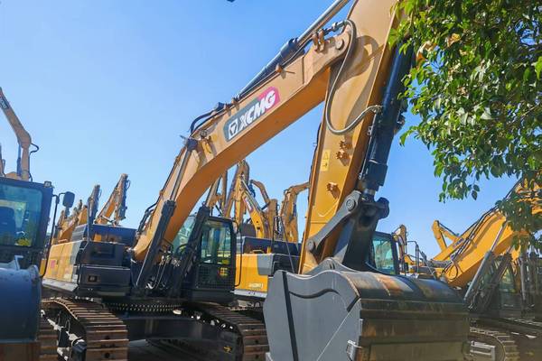 徐州市出售转让二手不详小时2021年徐工XE450M抓料机挖掘机