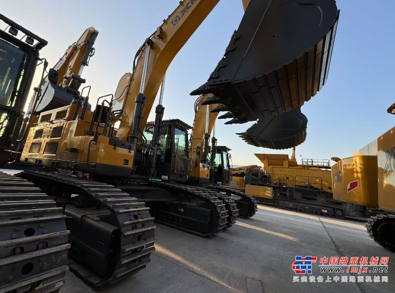 徐州市出售转让二手不详小时2023年徐工XE700GA挖掘机