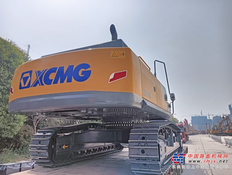 徐州市出售转让二手不详小时2022年徐工XE500GK挖掘机