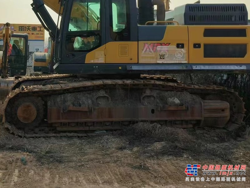 徐州市出售转让二手不详小时2020年徐工XE550DK挖掘机