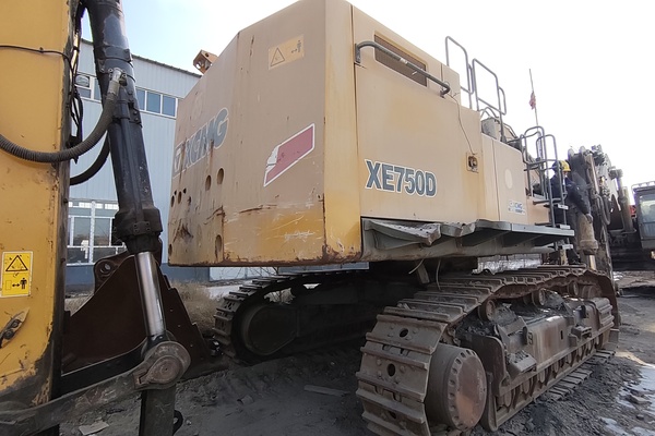 乌海市出售转让二手不详小时2021年徐工XE750D挖掘机