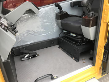 【多圖】三一STC700T汽車起重機內部空間優化細節圖_高清圖