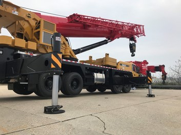 【多圖】三一STC900T7汽車起重機低支腿+大截面車架細節圖_高清圖