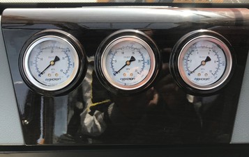 【多圖】三一STC400T汽車起重機“太空艙”操縱室細節圖_高清圖