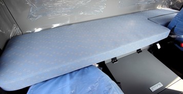 【多圖】三一STC400T汽車起重機標配臥鋪細節圖_高清圖