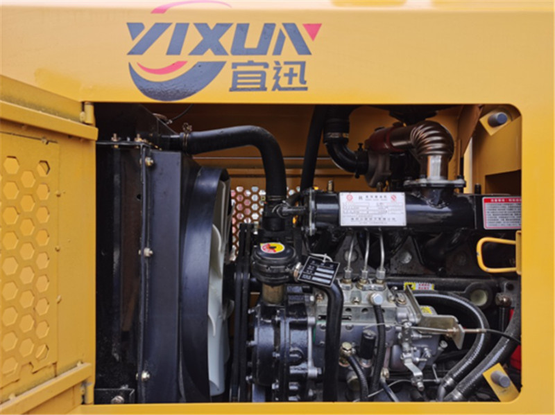 【多图】宜迅YX-950(10m³空压机)打拔钻一体机四缸涡轮增压发动机 92KW（126马力）细节图_高清图