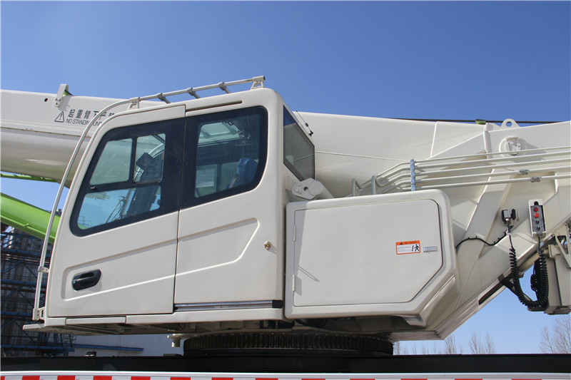 福田雷薩 FTC55X5 汽車(chē)起重機(jī)