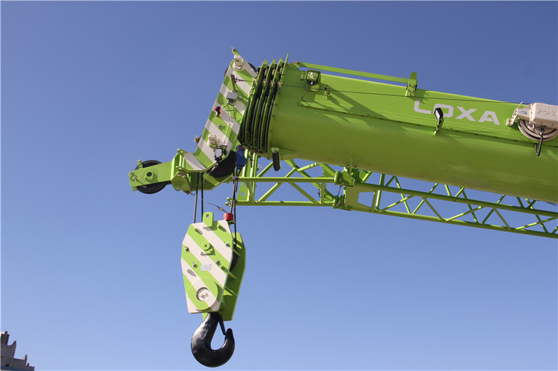 【多图】雷萨重机55吨汽车起重机臂头细节图_高清图