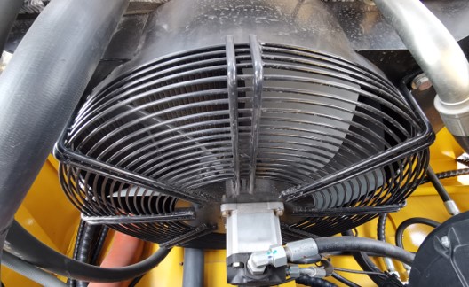 【多图】柳工CLG6212E双钢轮压路机散热系统细节图_高清图