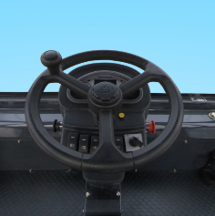 柳工 CLG6212E 高频 双钢轮压路机驾驶室