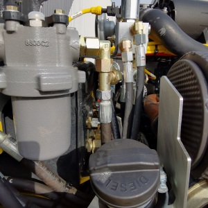 【多图】宝马格 BW120AD-5压路机燃油系统细节图_高清图