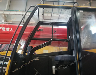 【多圖】三一STC160E汽車起重機操縱室細節圖_高清圖
