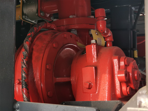 【消防泵】美國希爾CB10100-RSD型消防泵，流量達6000L/min。全功率取力，性能可靠。