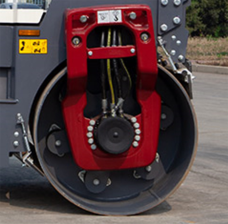 【多图】戴纳派克CC1200系列双钢轮压路机刮板细节图_高清图