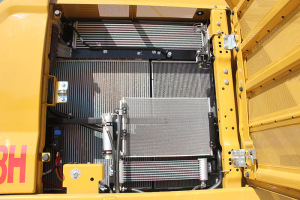 【多图】中车 TR228H 旋挖钻机冷却系统细节图_高清图