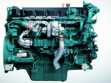 【发动机】1、EC480搭载了瑞典原装进口D13F发动机，发动机功率270kw；
2、低转速、高扭矩，可在1400转的时候输出1836N*m的扭矩，因此，发动机燃油经济性好，寿命长。