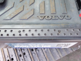 【金屬沉孔防滑板】金屬沉孔防滑板，防滑效果好，即使雨雪天氣也可保證防滑效果。