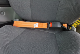 【橙色安全带】橙色安全带带报警功能，更加安全。