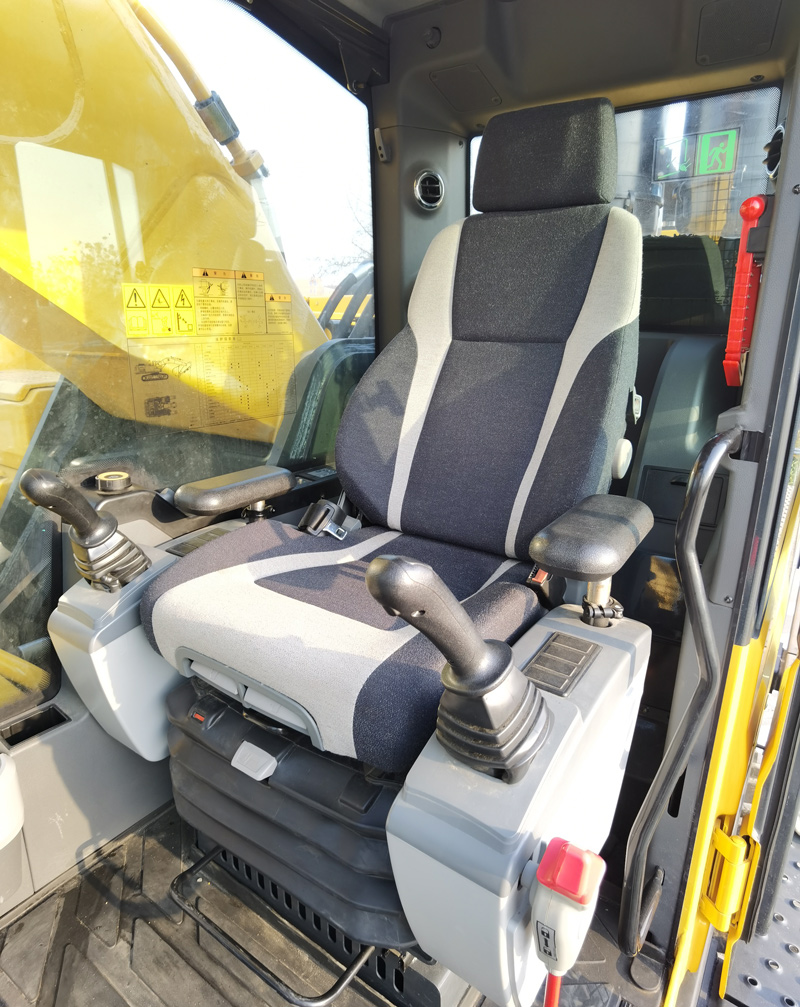 【多图】【VR全景展示】山推挖掘机SE800LC-10W挖掘机空气悬浮座椅细节图_高清图