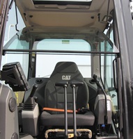 【多图】Cat®306.5迷你型挖掘机工作窗收纳系统细节图_高清图