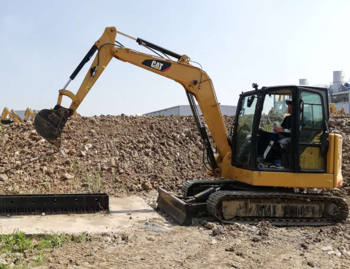 【多图】Cat®306迷你型挖掘机推土铲可浮动细节图_高清图