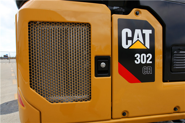 【多图】Cat® 302 CR 迷你型挖掘机冷却系统细节图_高清图