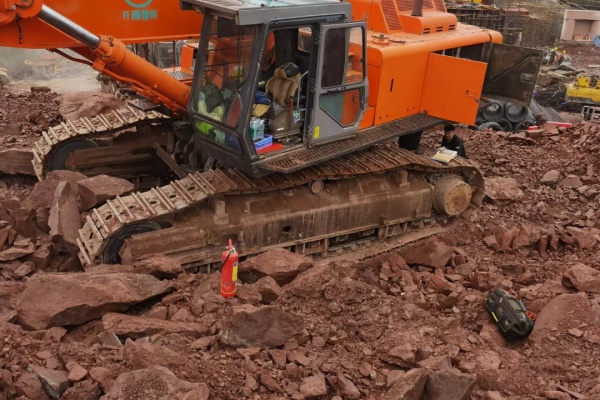 雲南日立挖掘機維修售後服務站電話