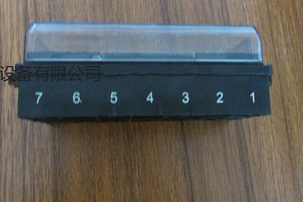供应徐工压路机电器件803604553 XGBX414保险丝盒(不带线束）