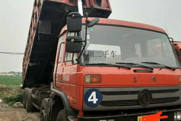 出售二手东风本部6.8米，7.6米矿用自卸车