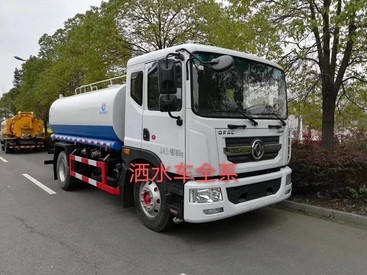 东风多利卡12吨洒水车