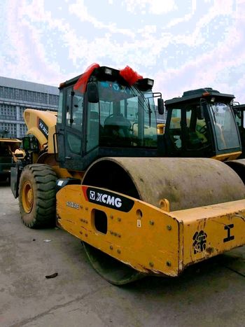 富阳二手压路机市场｜出售徐工18-20-22-26吨振动压路机