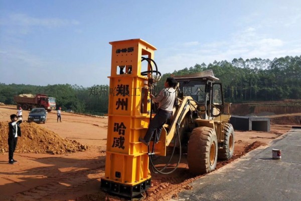 供應鄭州哈威工程設備有限公司YP30高速液壓夯實機夯實機