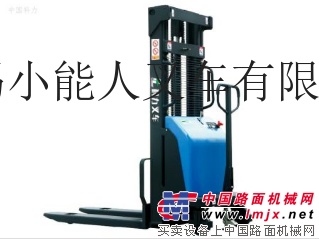 半电动堆高车
