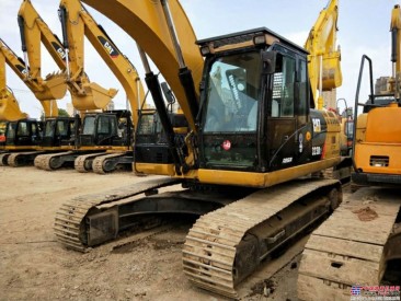 纯土方9成新二手挖掘机卡特323D手续齐全三大件质保
