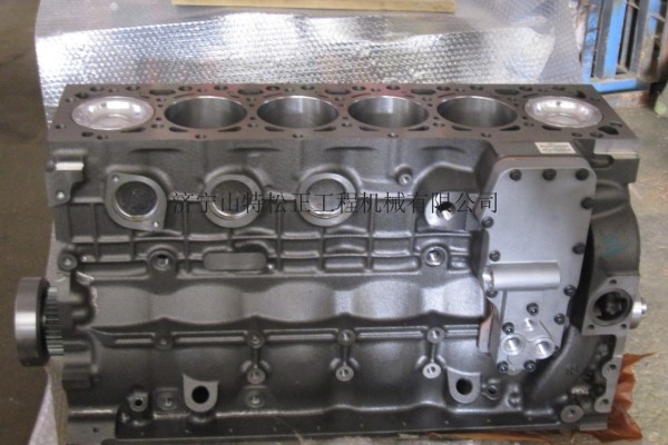 小松PC220-8发动机中缸总成进口SAA6D107发动机缸体